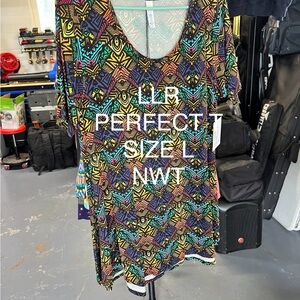 LuLaRoe Vibrant Print Short Sleeve Top